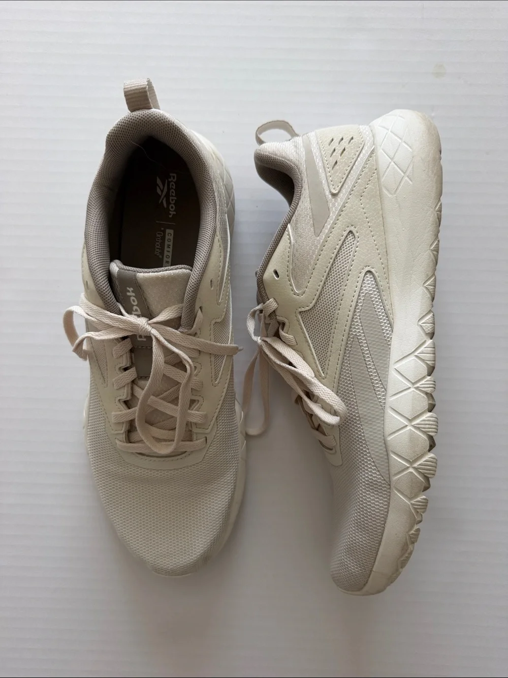 Reebok Men’s Sneakers in Cream and Light Tan size 10.5